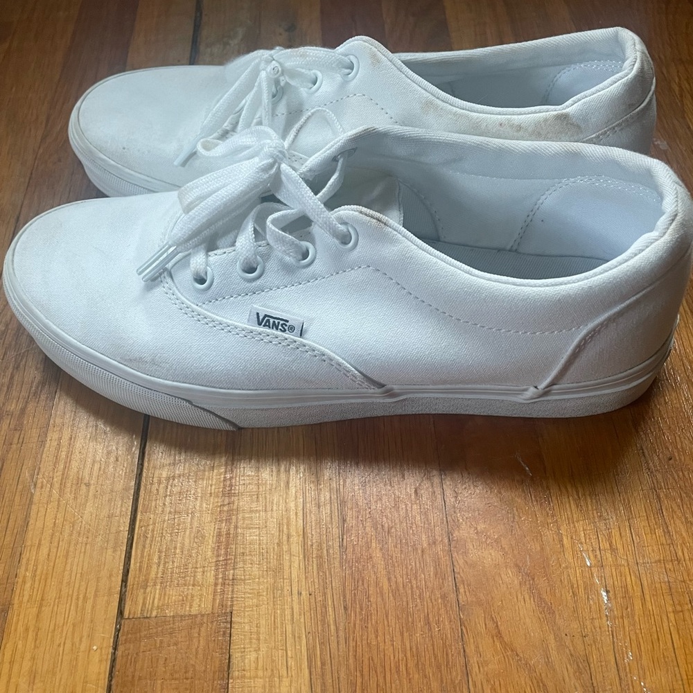 Women’s 9.5 white vans